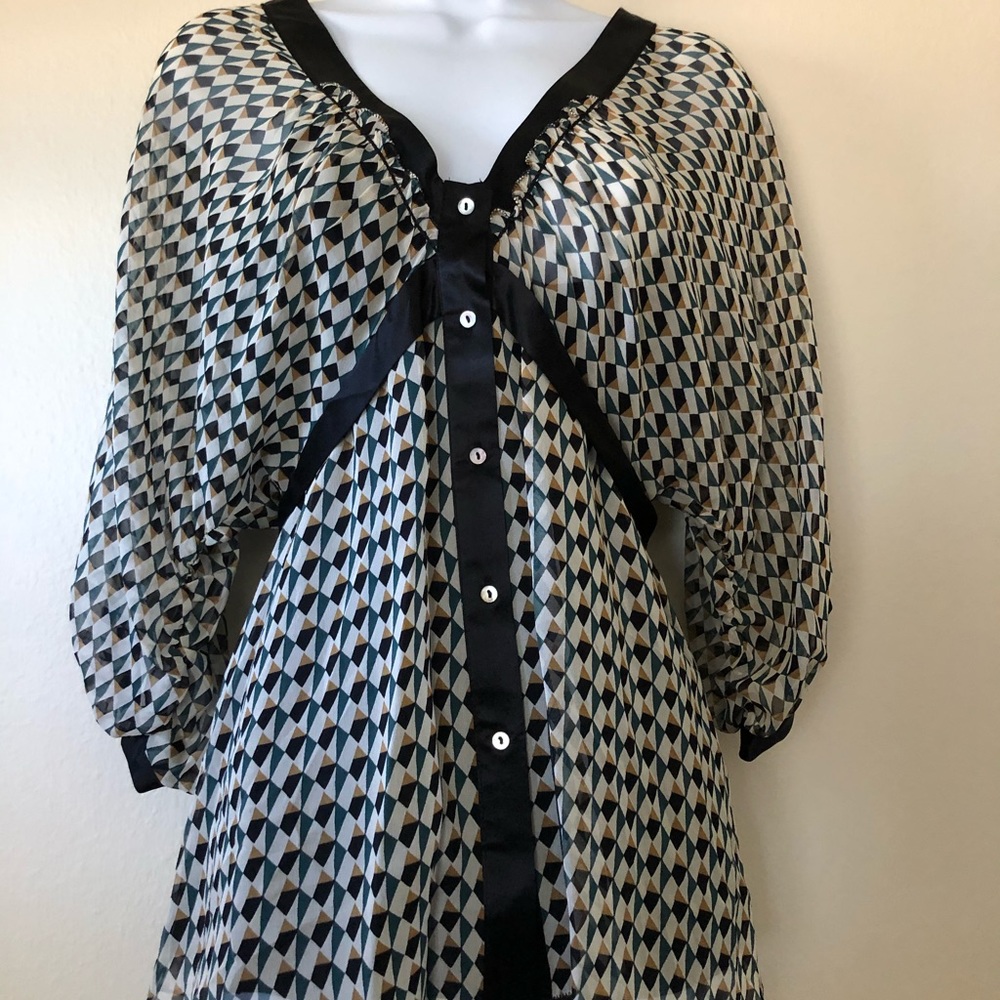 Green and Brown Geometric Shape Studio M V-Neck Button Down Top New Size Small